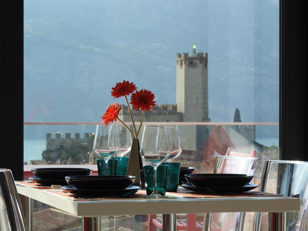 Blue Sky Garda - Sunset Apartment Малчезине Екстериор снимка