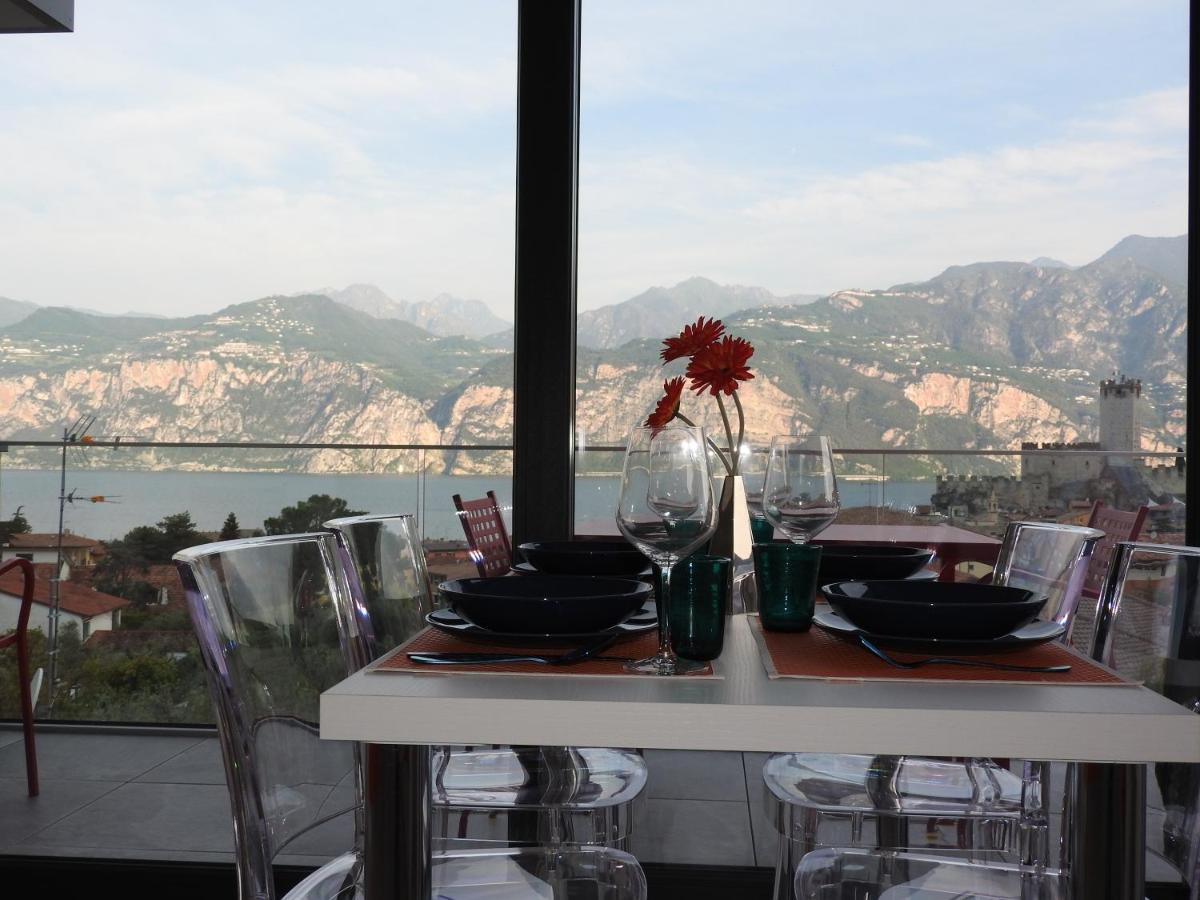 Blue Sky Garda - Sunset Apartment Малчезине Екстериор снимка