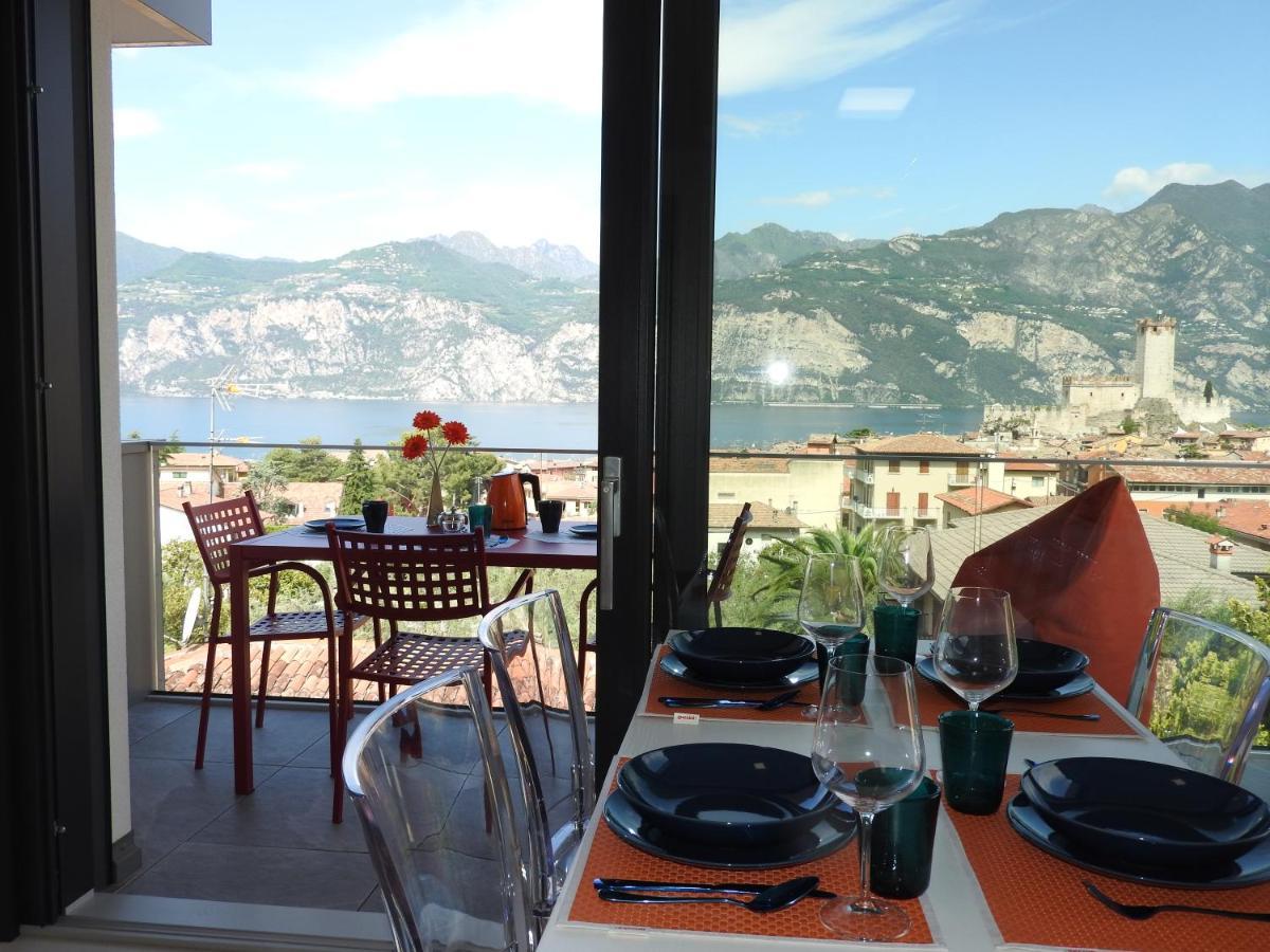Blue Sky Garda - Sunset Apartment Малчезине Екстериор снимка