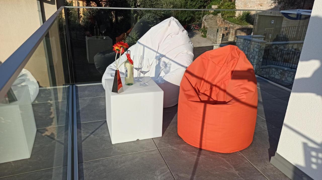 Blue Sky Garda - Sunset Apartment Малчезине Екстериор снимка